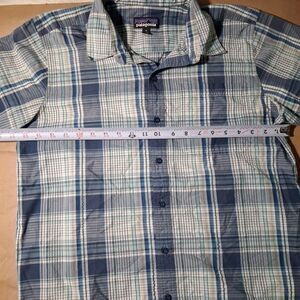 Patagonia Shirt Mens Medium Blue Green Plaid Short Sleeve Button Front Casual